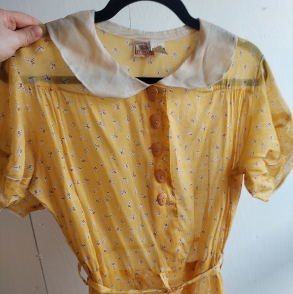 Vintage Fruit Of The Loom Yellow Peter Pan Collared Belted Dress - Picture 15 of 16